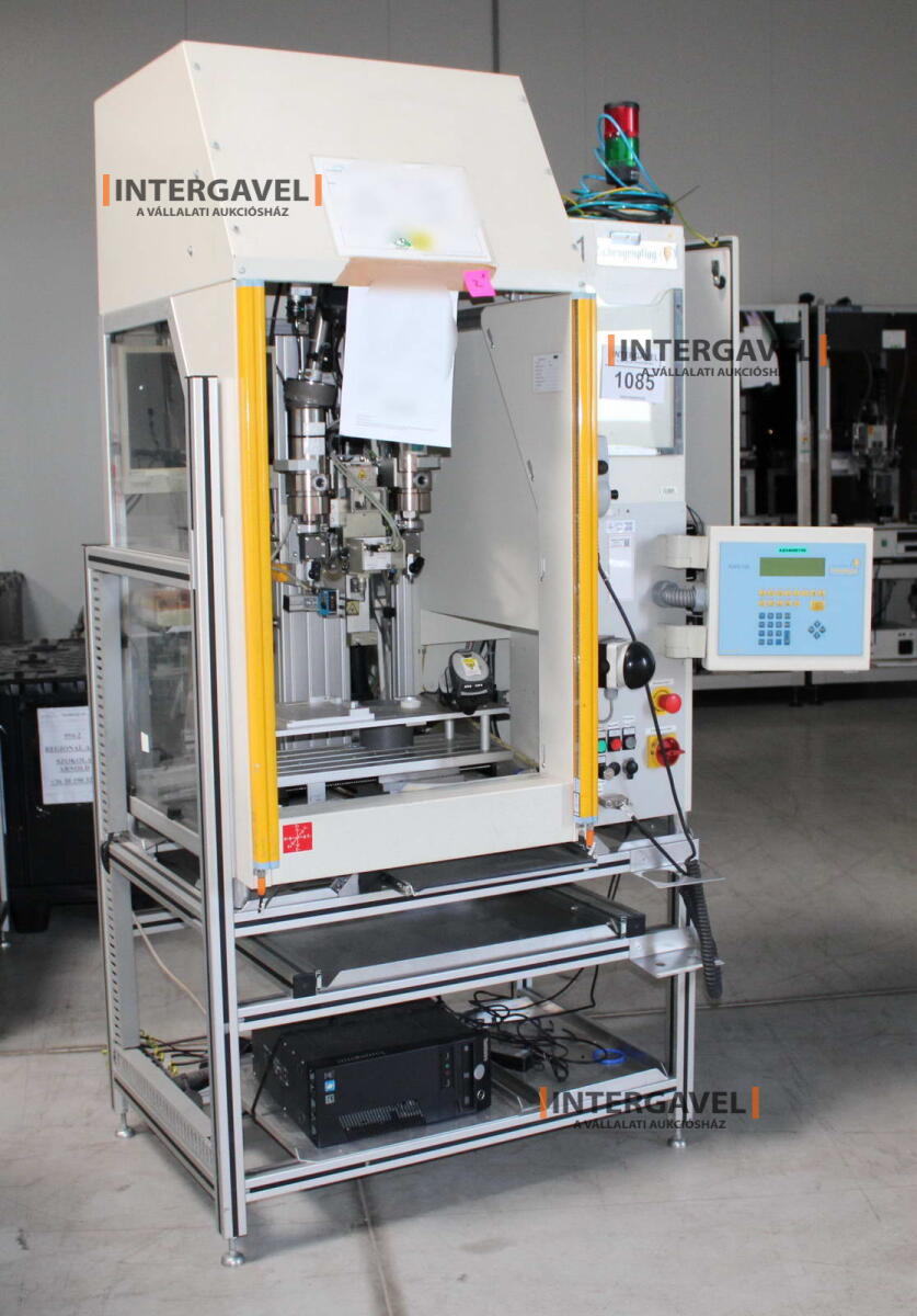 Bontott pasztázó munkahely