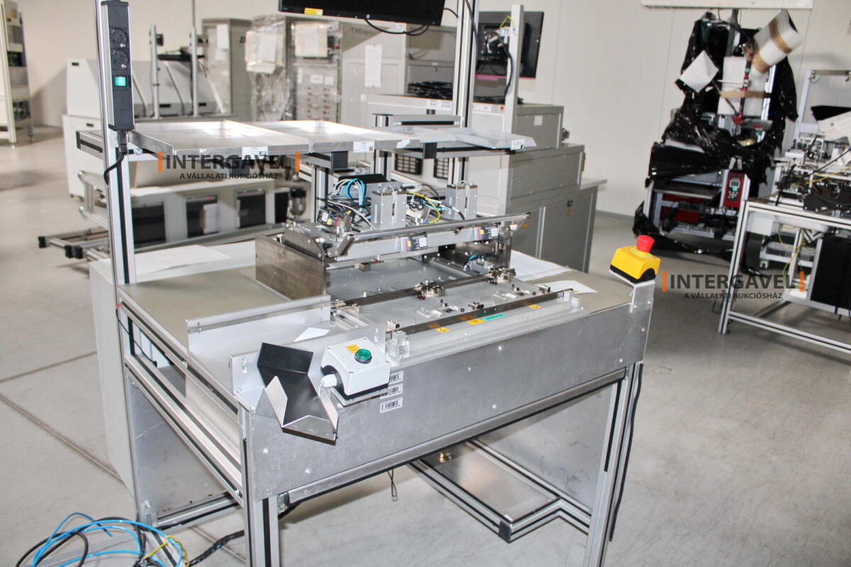 Bontott szerelő munkahely 3