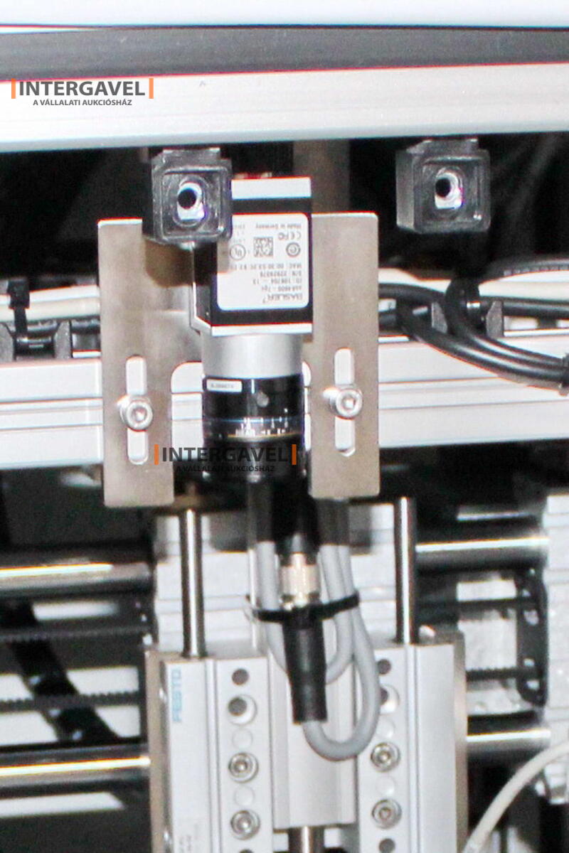 Bontott teszt munkahely 4