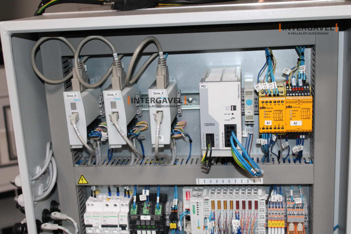 Bontott teszt munkahely 14