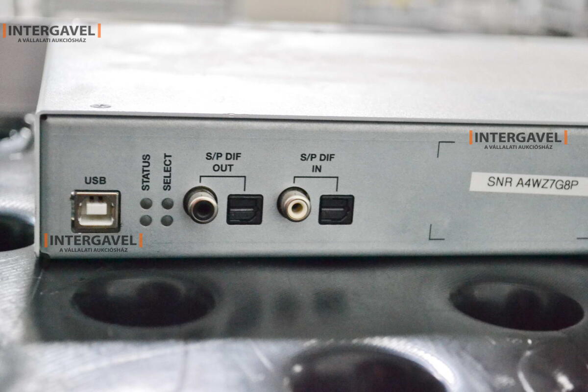 Signal generator (Rohde & Schwarz, SMB 100 A) és egyéb műszerek 25