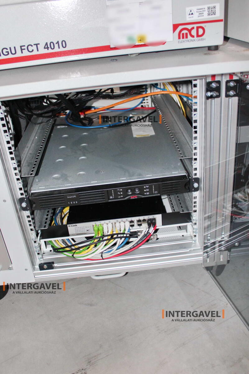 Bontott teszt munkahely 4