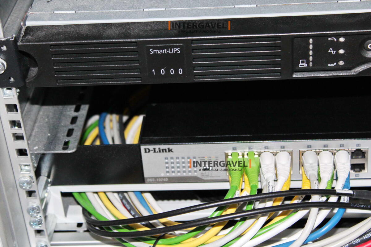 Bontott teszt munkahely 6