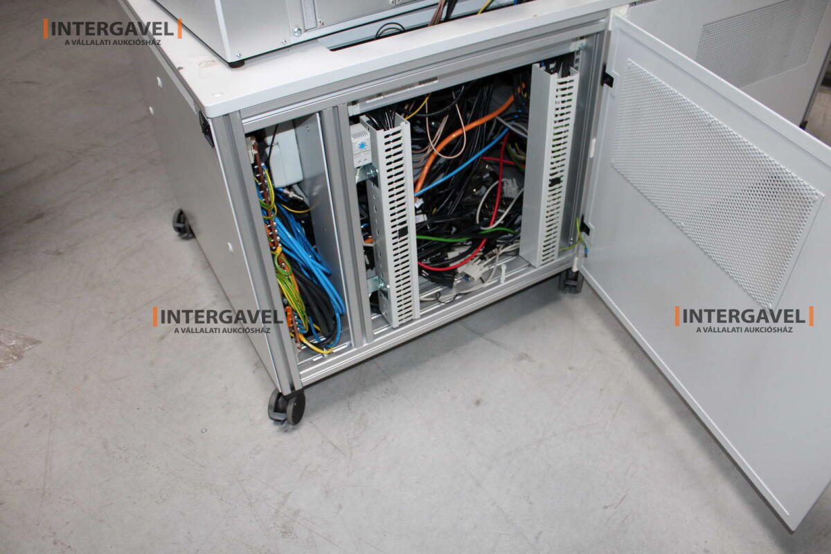 Bontott teszt munkahely 12