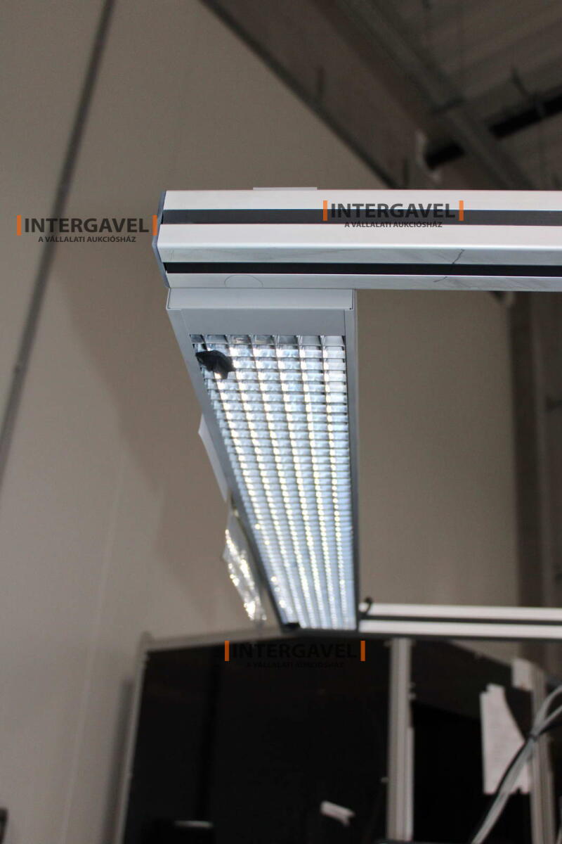 Bontott szerelő munkahely 9