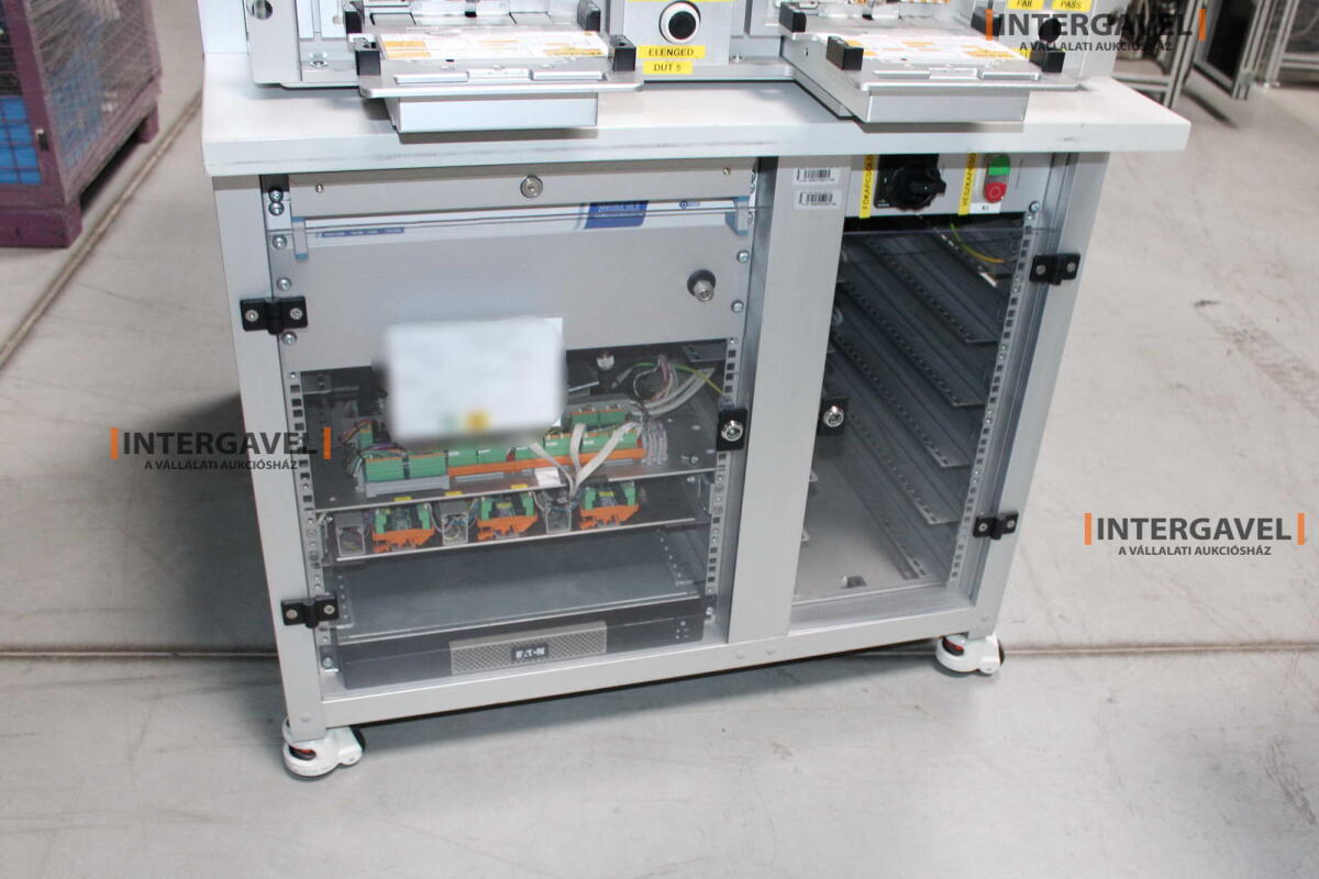 Bontott teszt munkahely 3