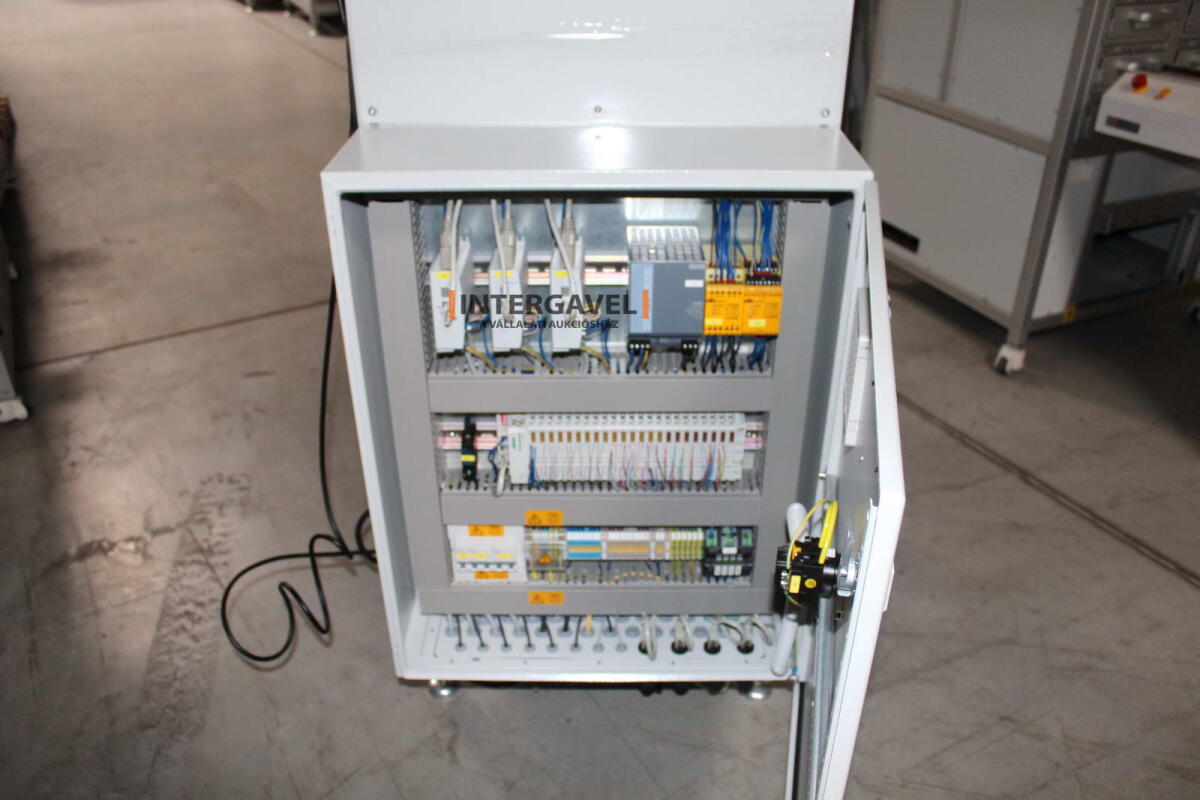 Bontott teszt munkahely 12