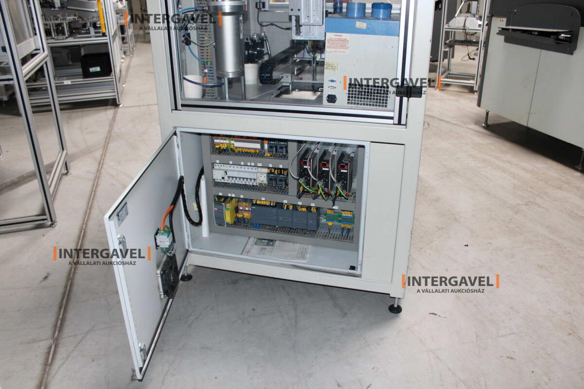 Bontott szerelő célgép 17