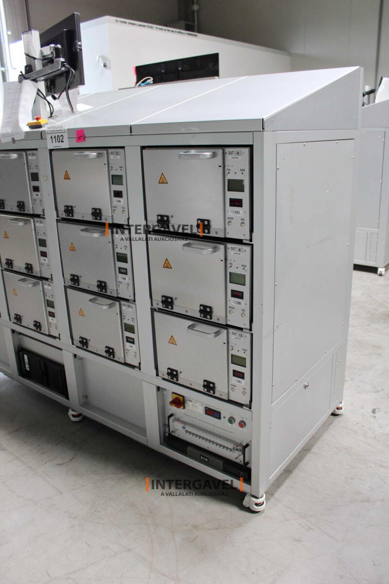 Bontott teszt szekrény 2