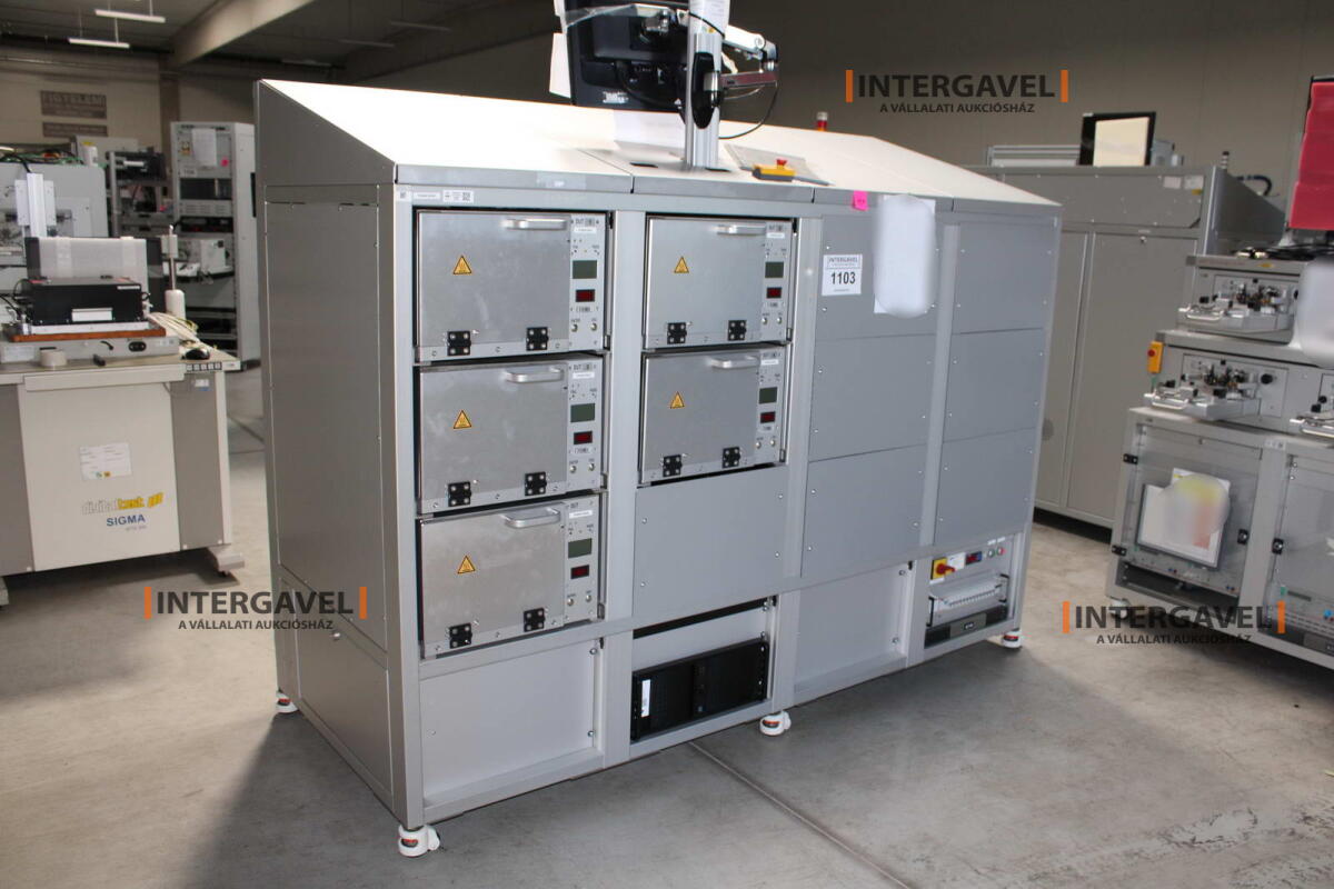 Bontott teszt szekrény