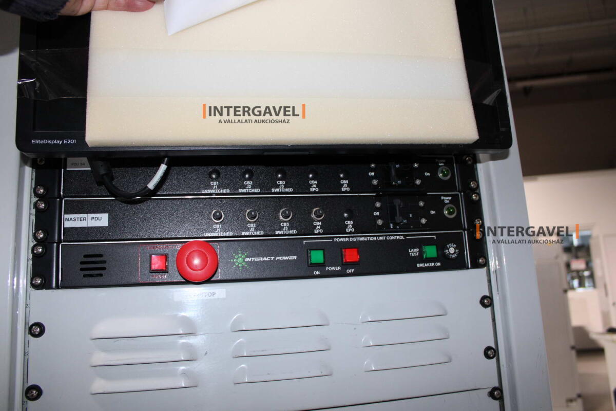 Bontott teszt szekrény 3