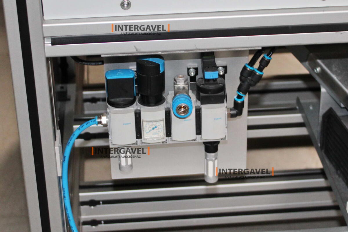 Bontott szerelő célgép 19