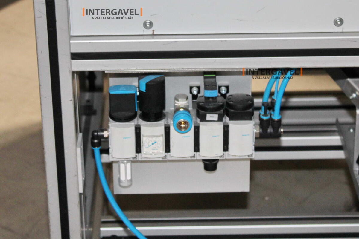 Bontott szerelő célgép 15