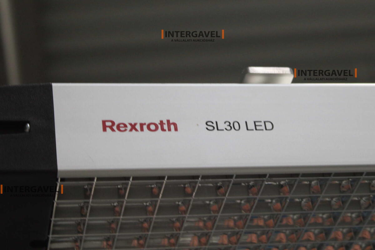 Bontott szerelő munkahely 6