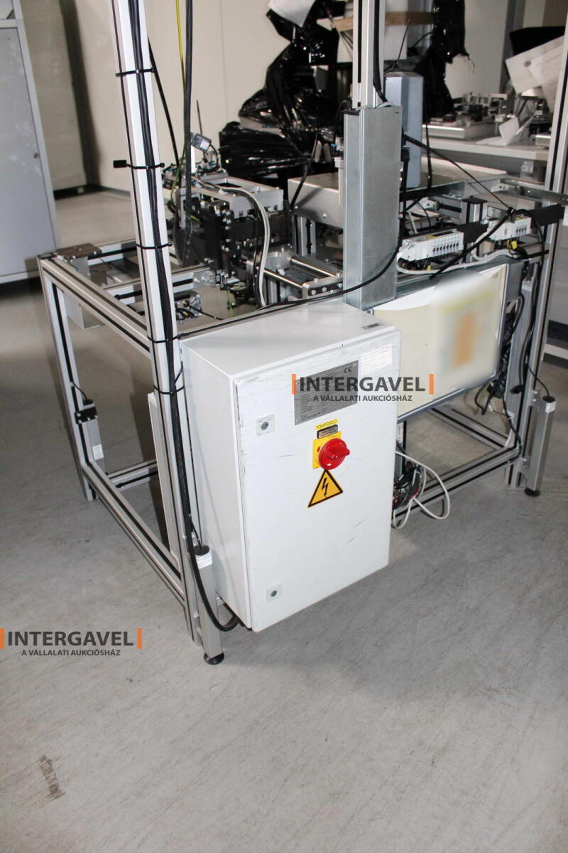 Bontott szerelő munkahely 14