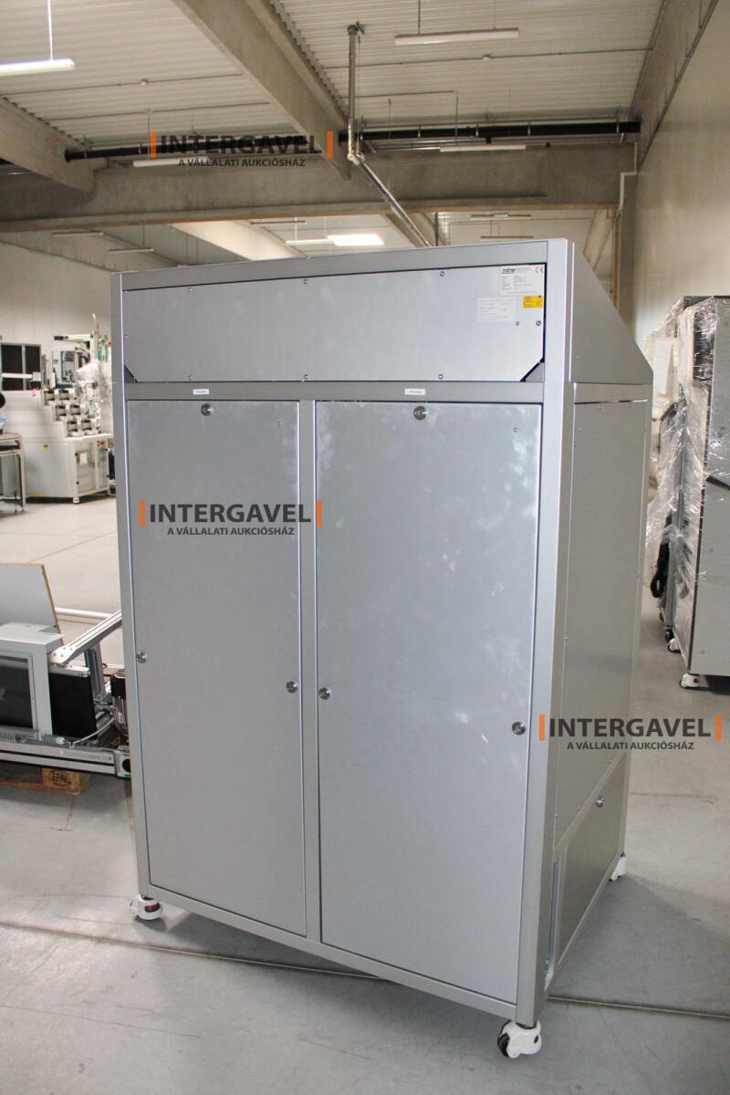 Bontott teszt szekrény 2