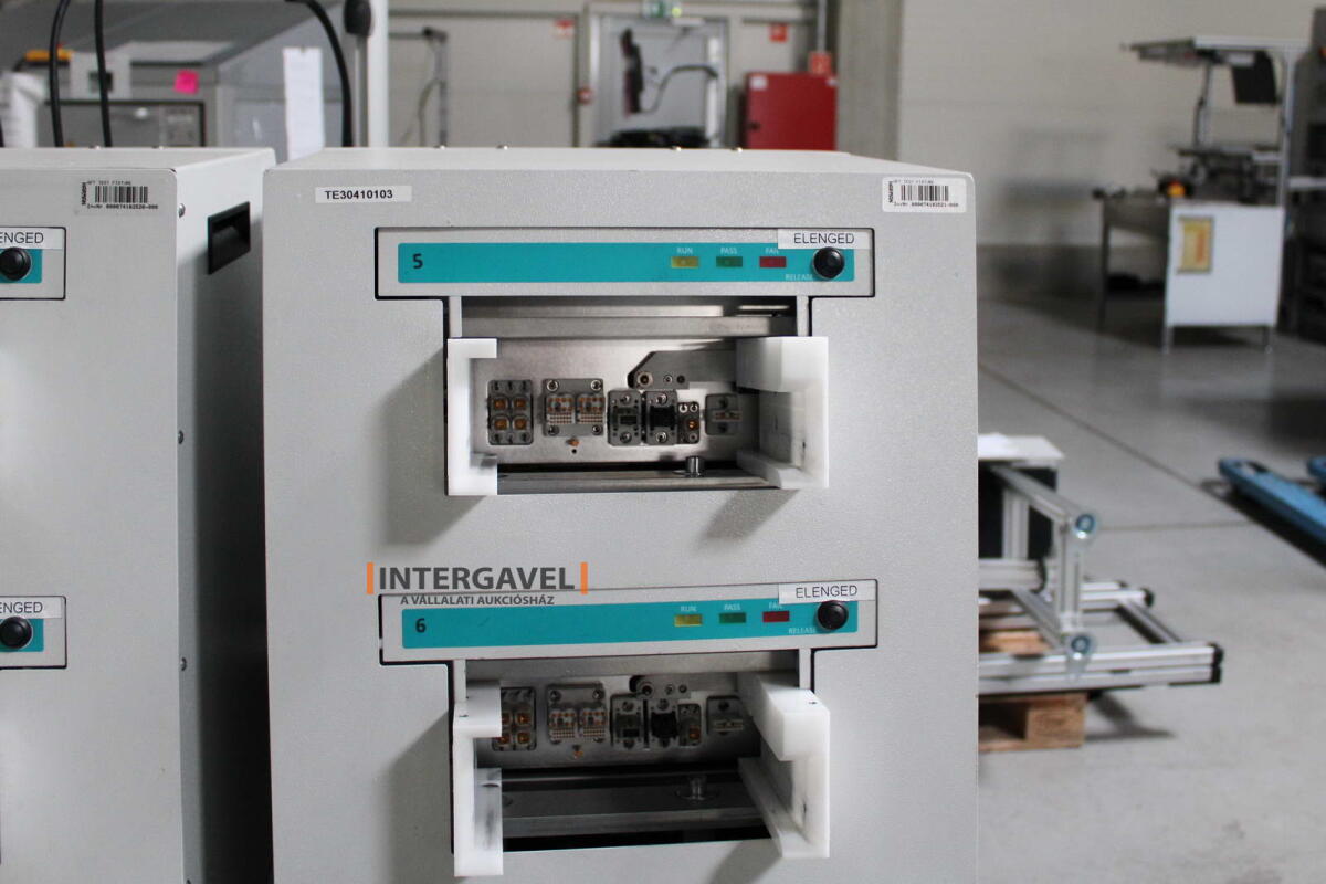 Bontott teszt munkahely 9