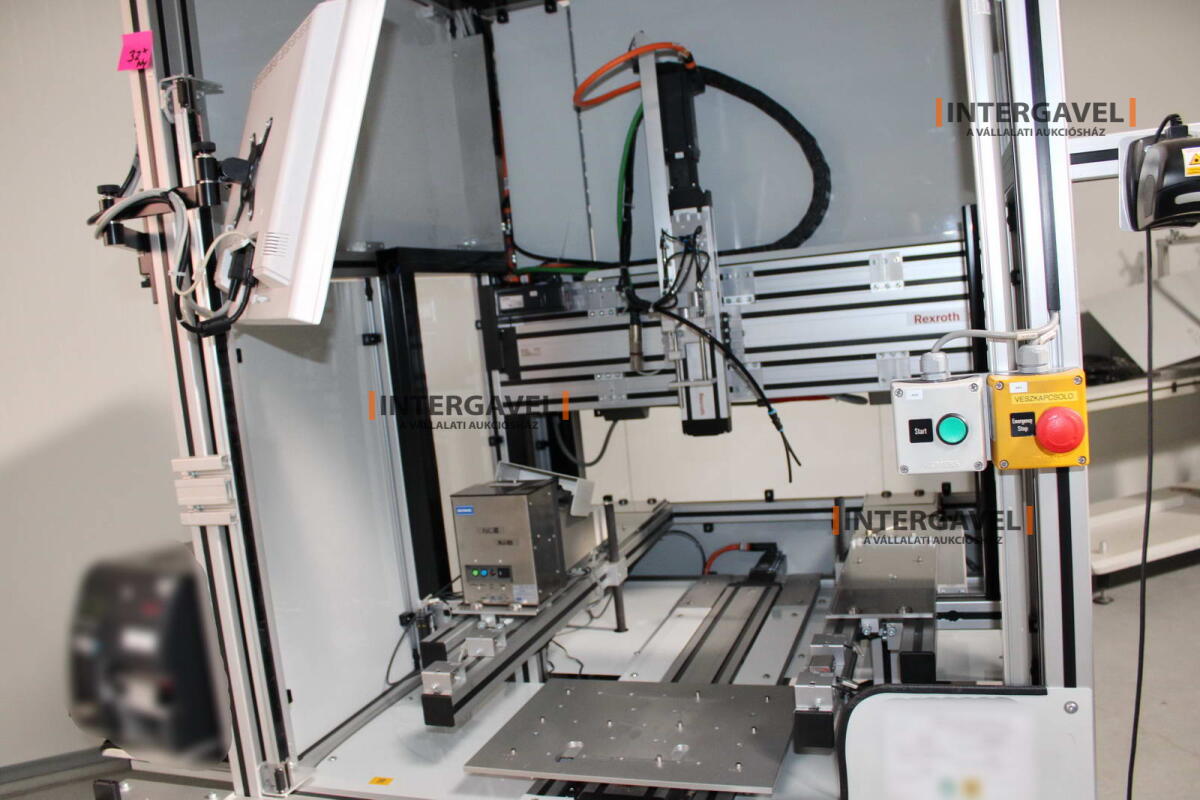 Bontott szerelő munkahely 2