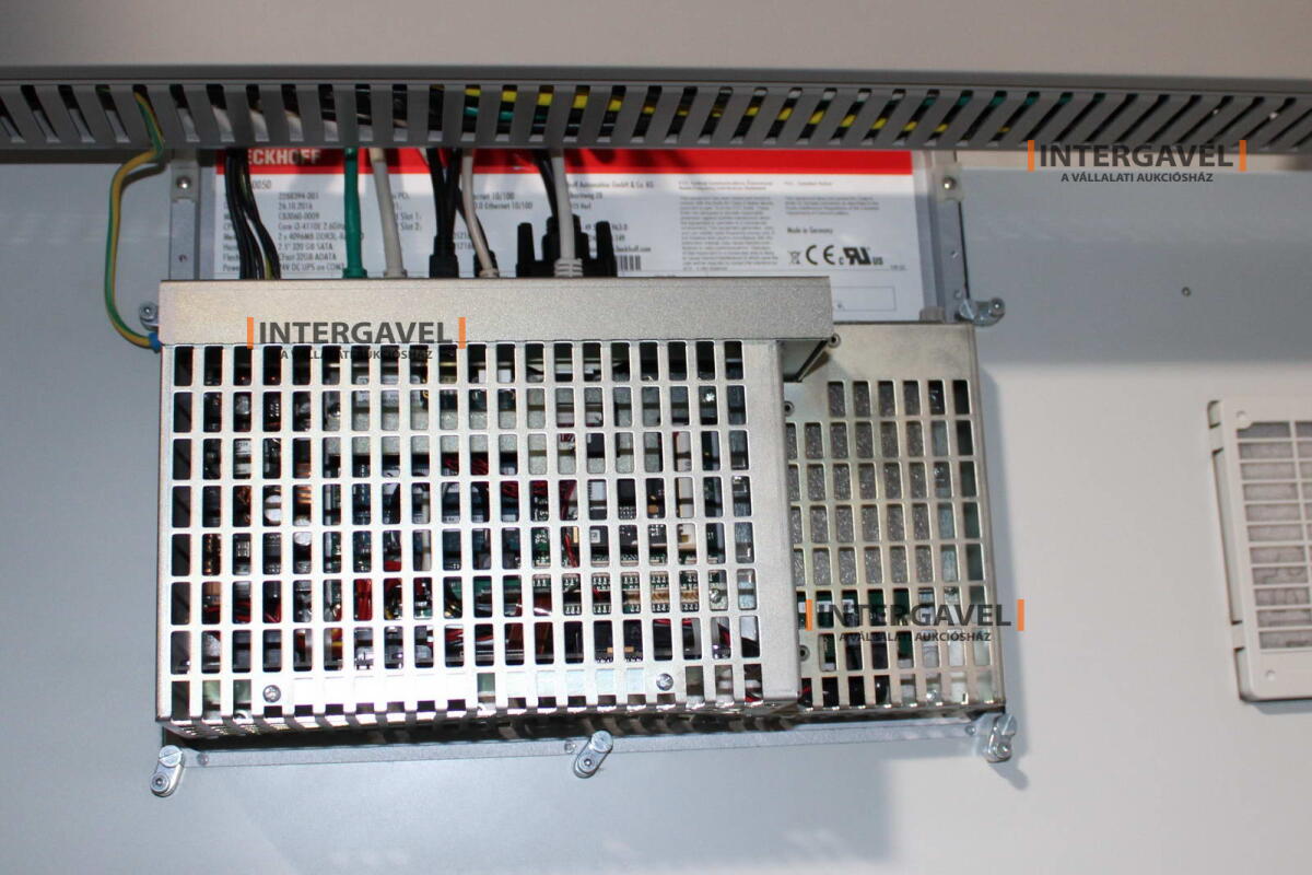 Bontott szerelő munkahely 26