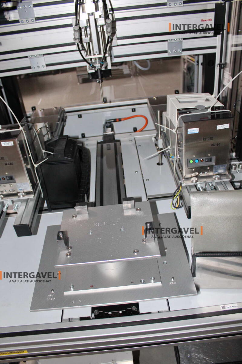 Bontott szerelő munkahely 11