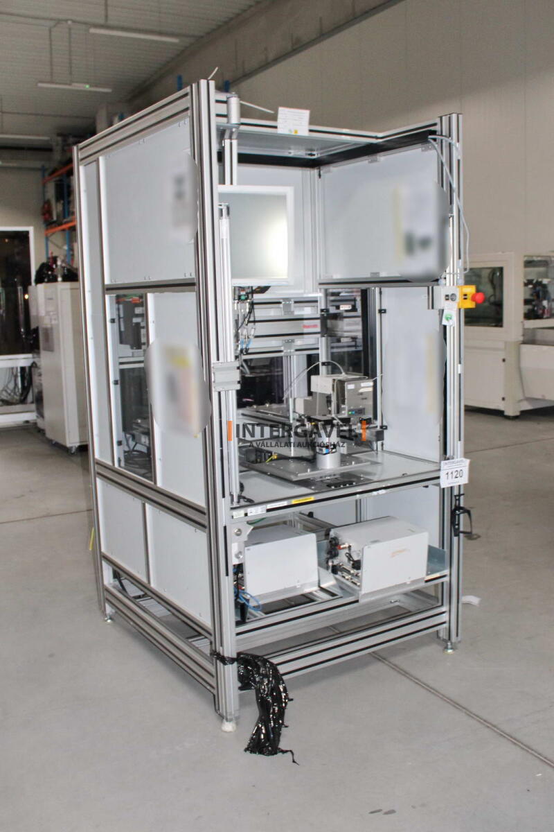 Bontott szerelő munkahely