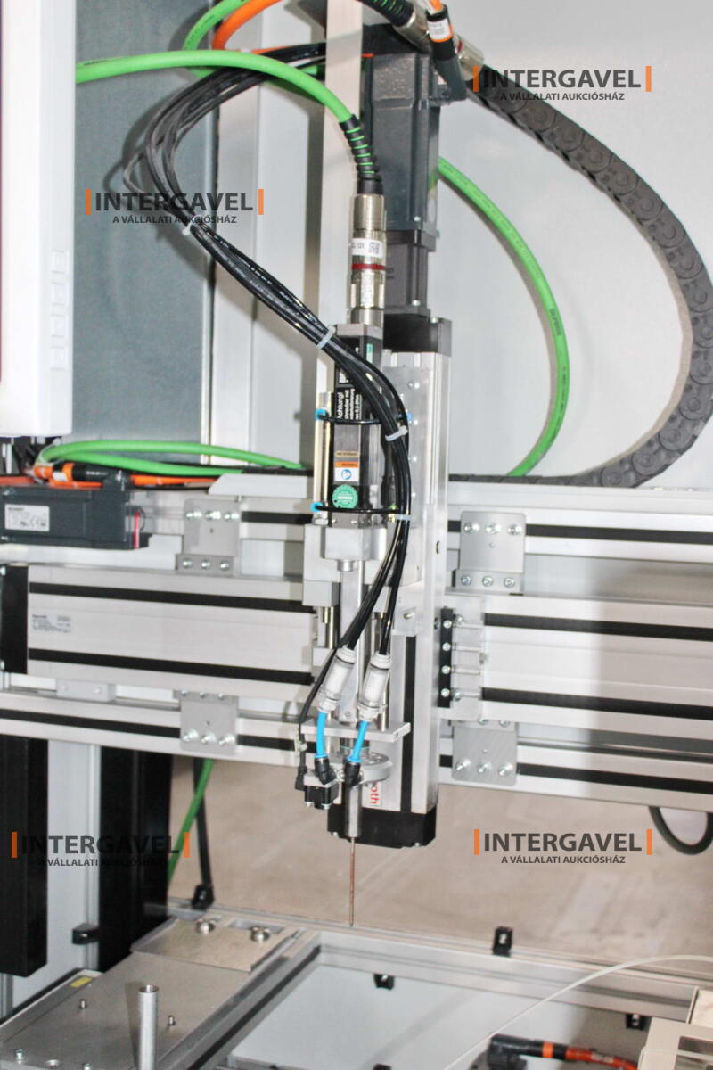 Bontott szerelő munkahely 4