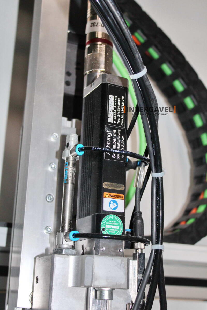 Bontott szerelő munkahely 5