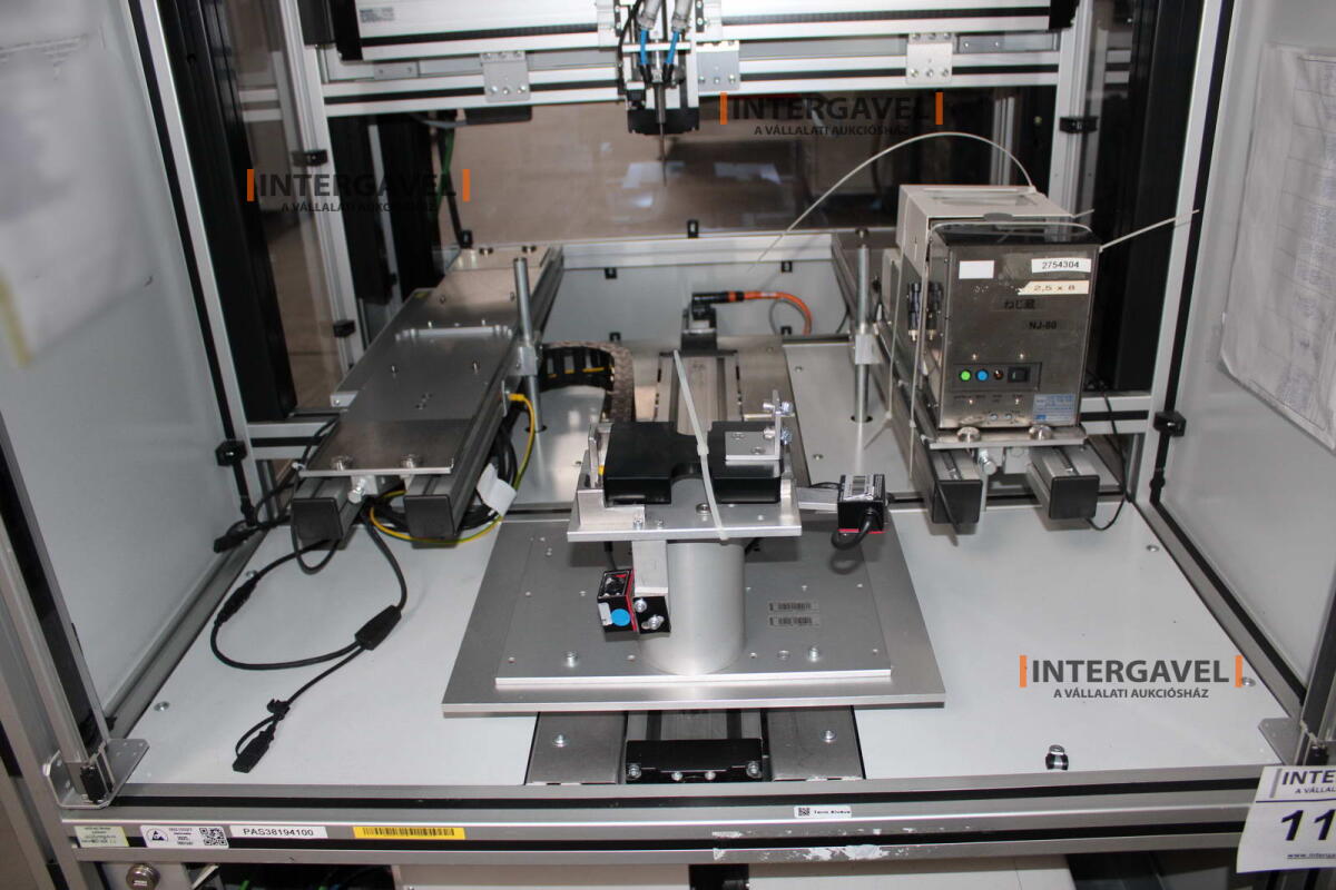 Bontott szerelő munkahely 10