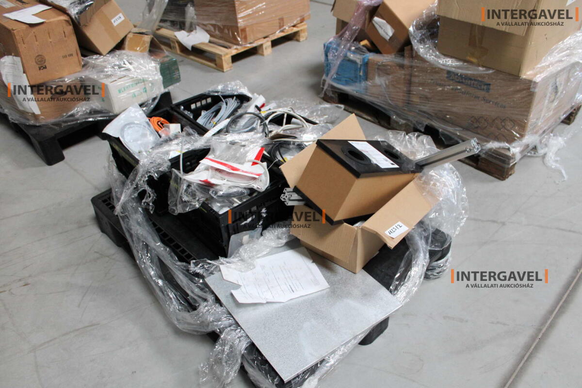 Vegyes alkatrészek 2