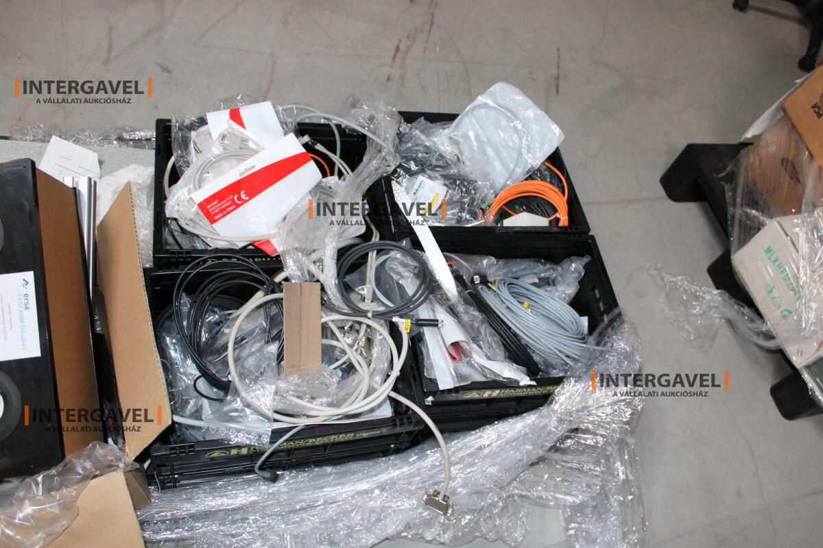 Vegyes alkatrészek 5