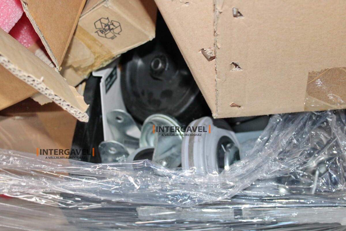 Vegyes alkatrészek 18