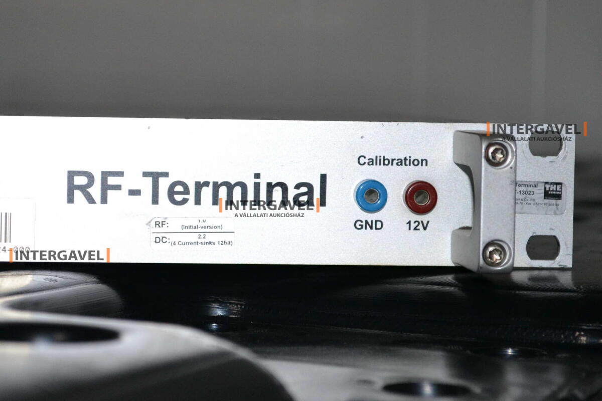 Tápegység (TCELLNER, TCE 8951) és RF terminal 12