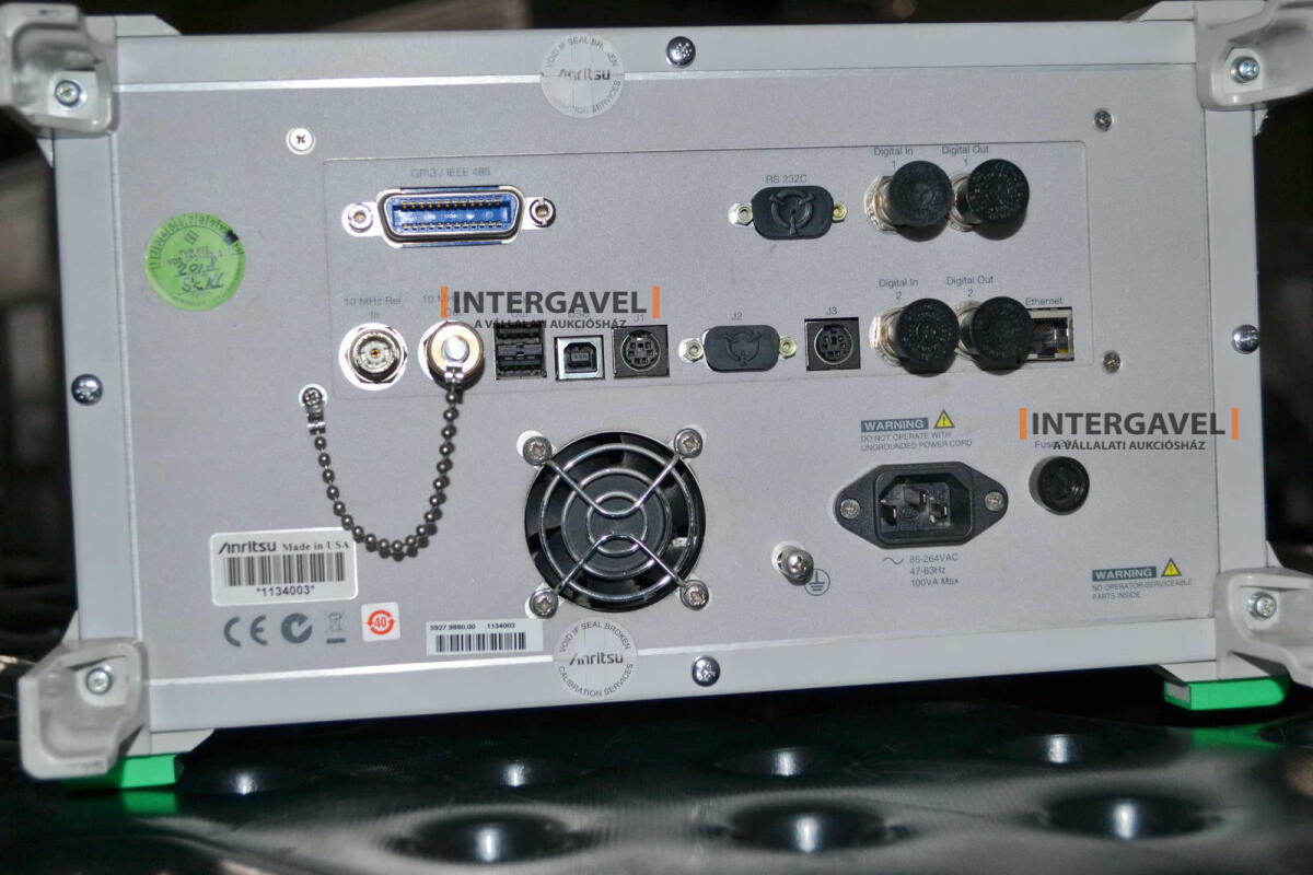 Signal generator (Rohde & Schwarz, SMB 100 A) és egyéb műszerek 15