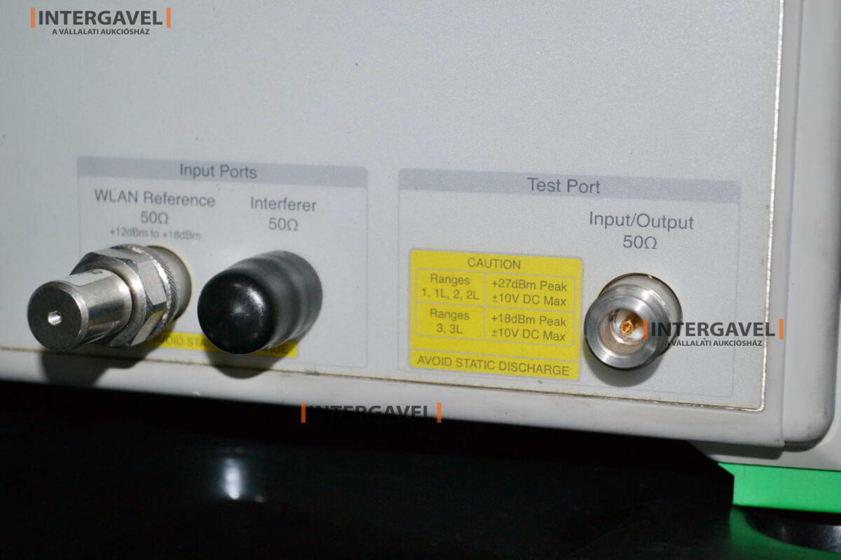 Signal generator (Rohde & Schwarz, SMB 100 A) és egyéb műszerek 16