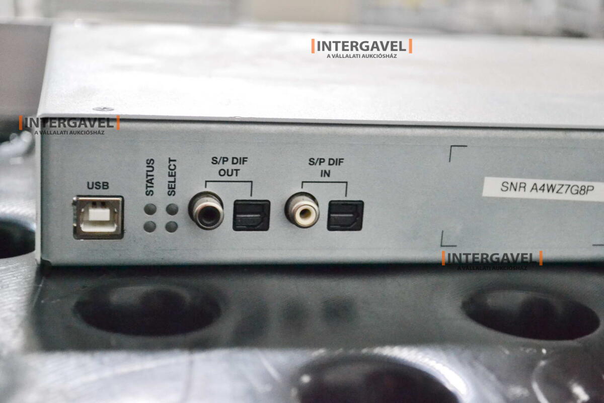 Signal generator (Rohde & Schwarz, SMB 100 A) és egyéb műszerek 25