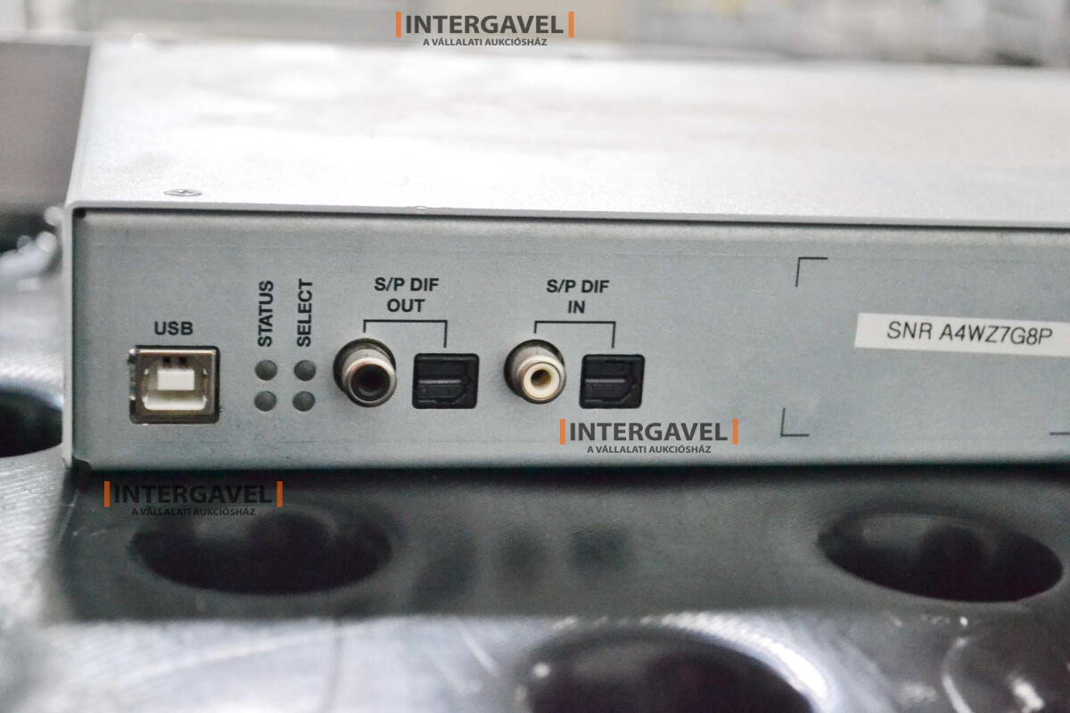 Signal generator (Rohde & Schwarz, SMB 100 A) és egyéb műszerek 25