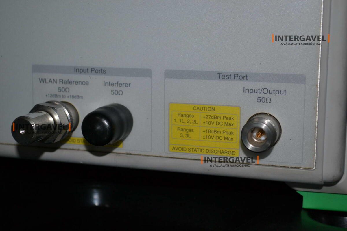 Signal generator (Rohde & Schwarz, SMB 100 A) és egyéb műszerek 16