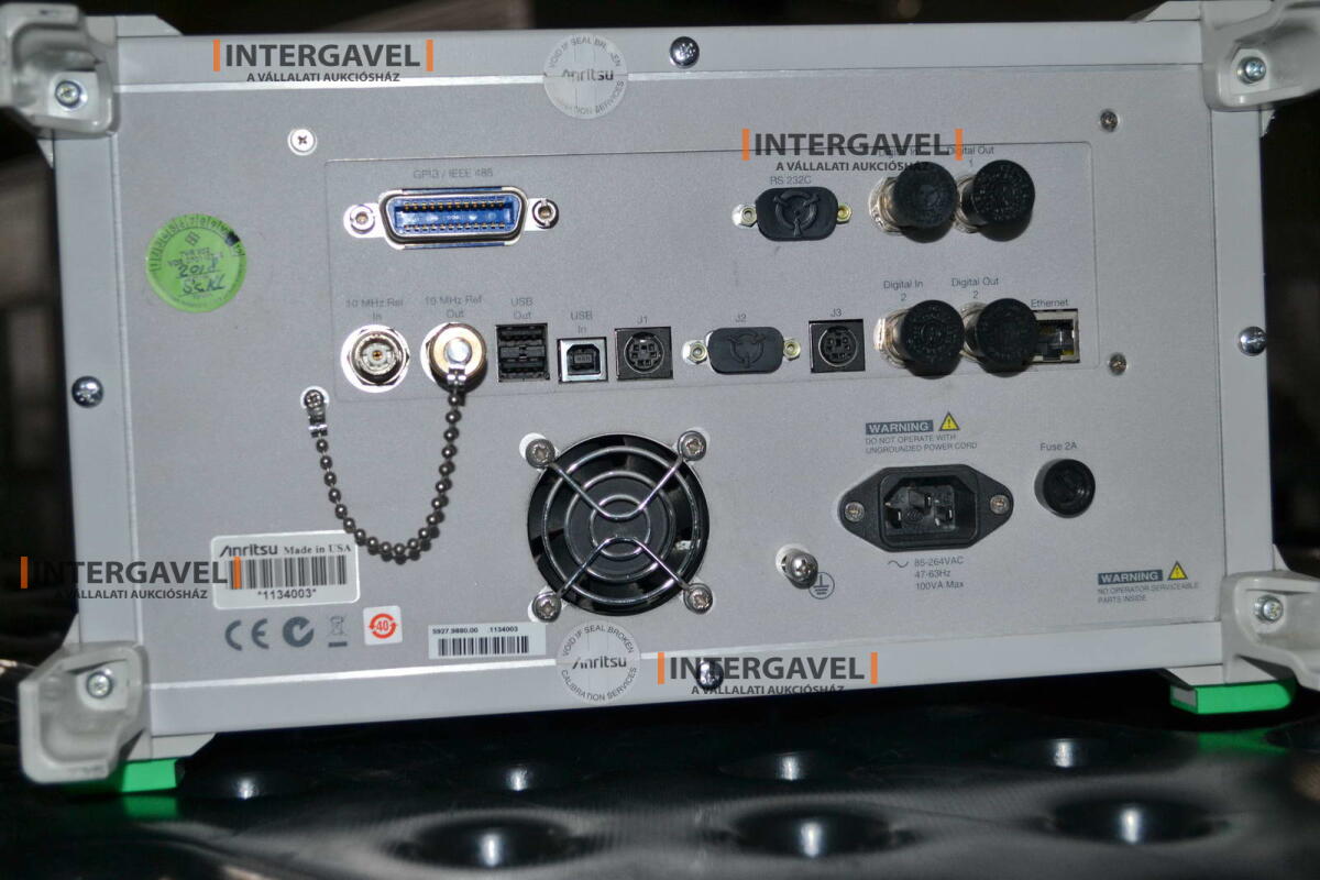 Signal generator (Rohde & Schwarz, SMB 100 A) és egyéb műszerek 15