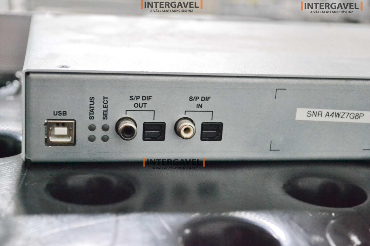 Signal generator (Rohde & Schwarz, SMB 100 A) és egyéb műszerek 25