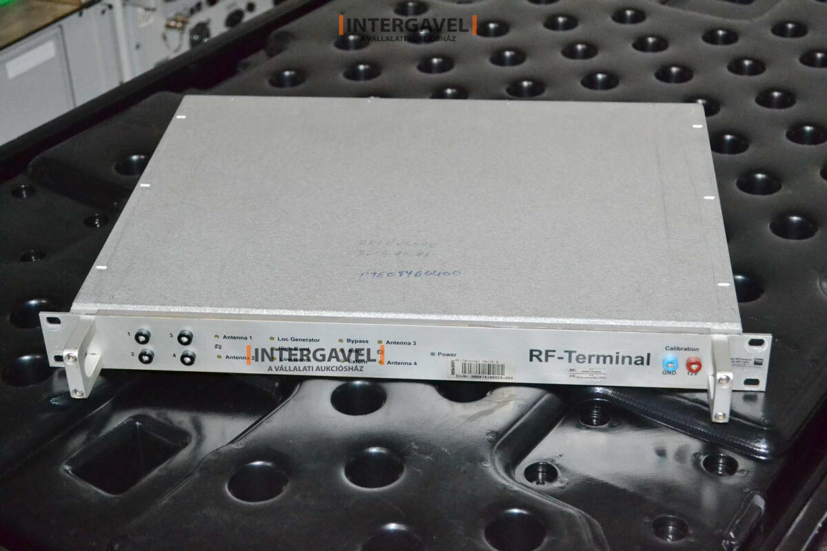 Tápegység (TCELLNER, TCE 8951) 11