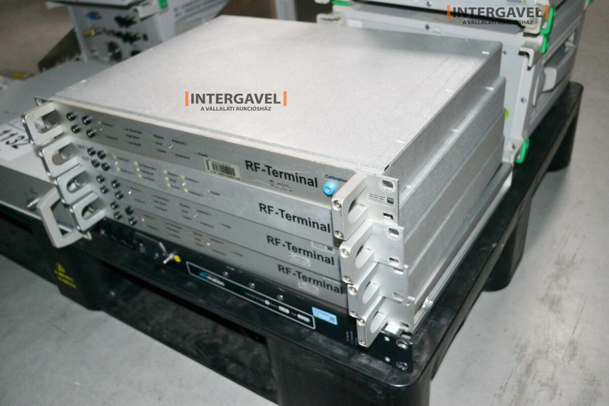 Tápegység (TCELLNER, TCE 8951) 17