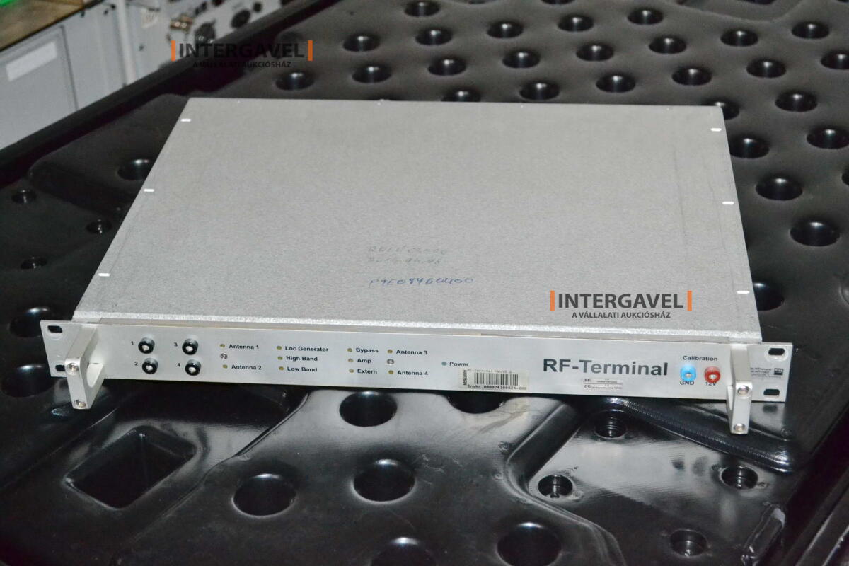 Tápegység (TCELLNER, TCE 8951) 11