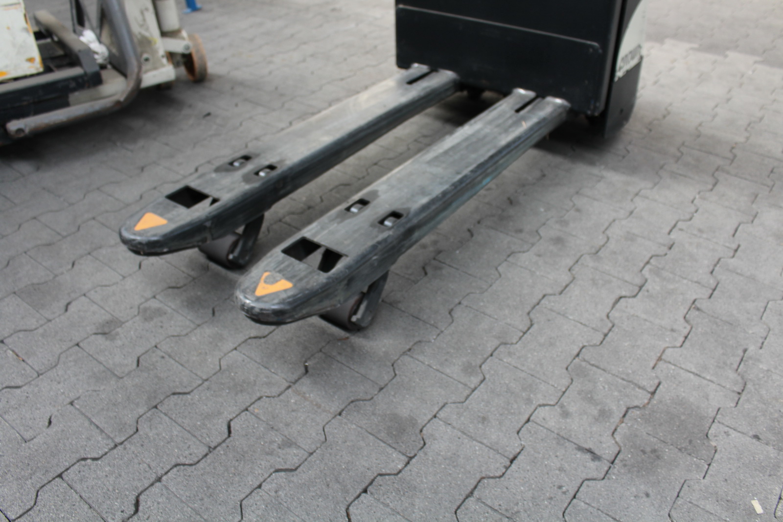 Elektromos raklapemelő 6