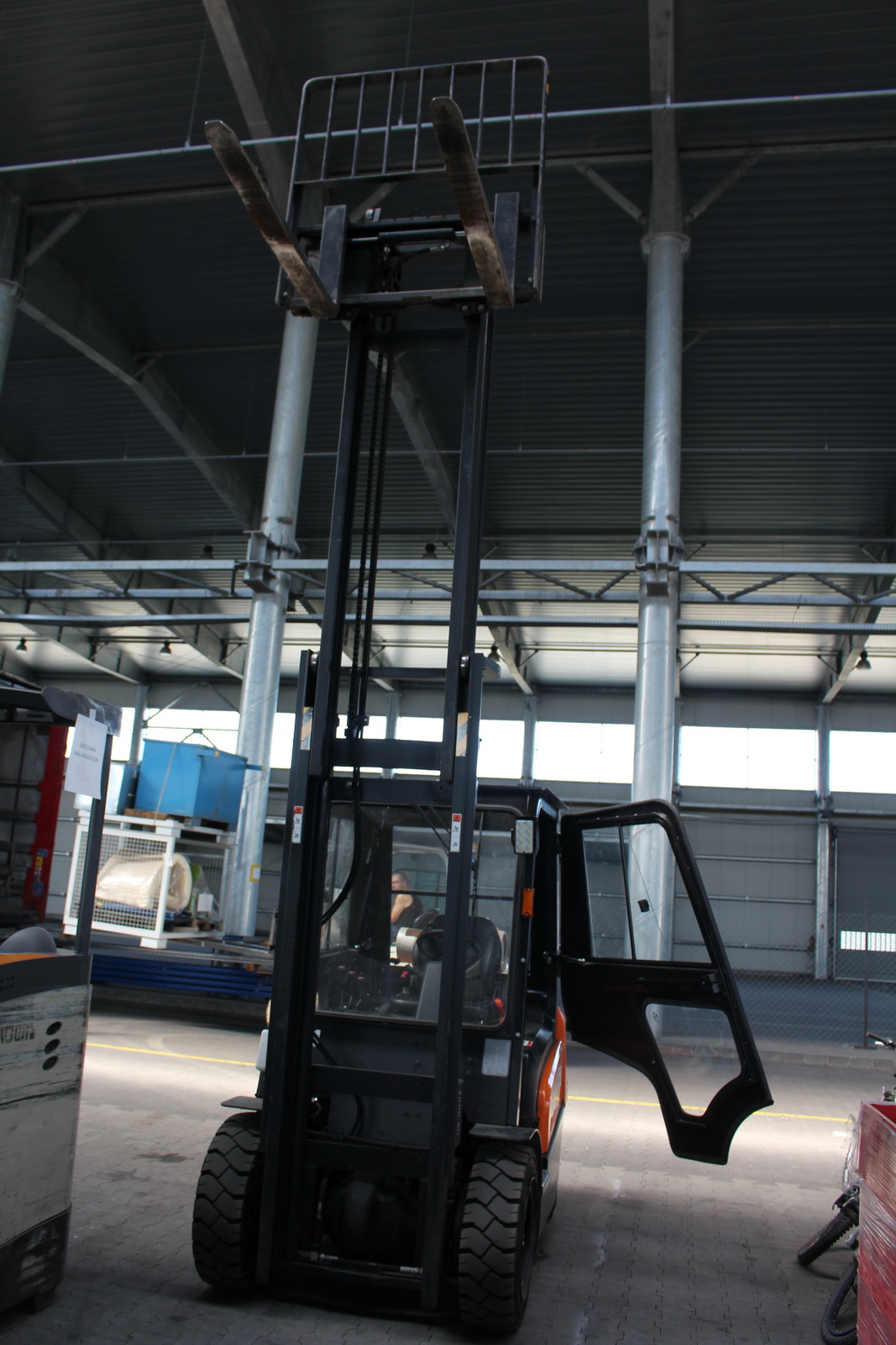 Homlokvillás targonca (gázos) 10