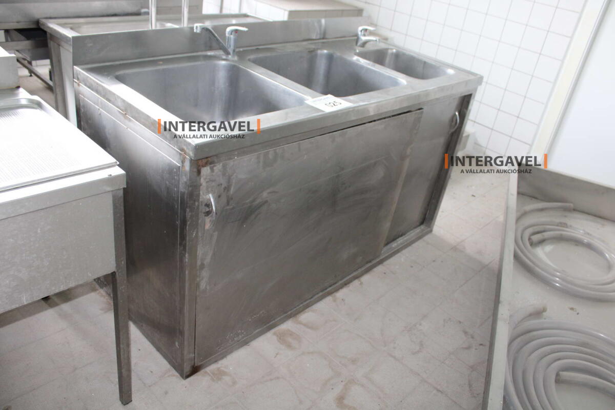 Nagykonyhai mosogató 2