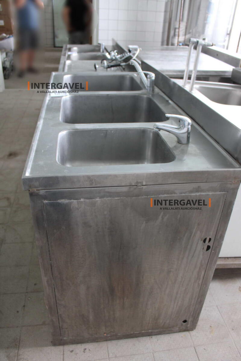 Nagykonyhai mosogató 8
