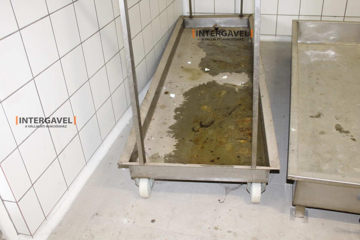 Csepegtető állvány 3