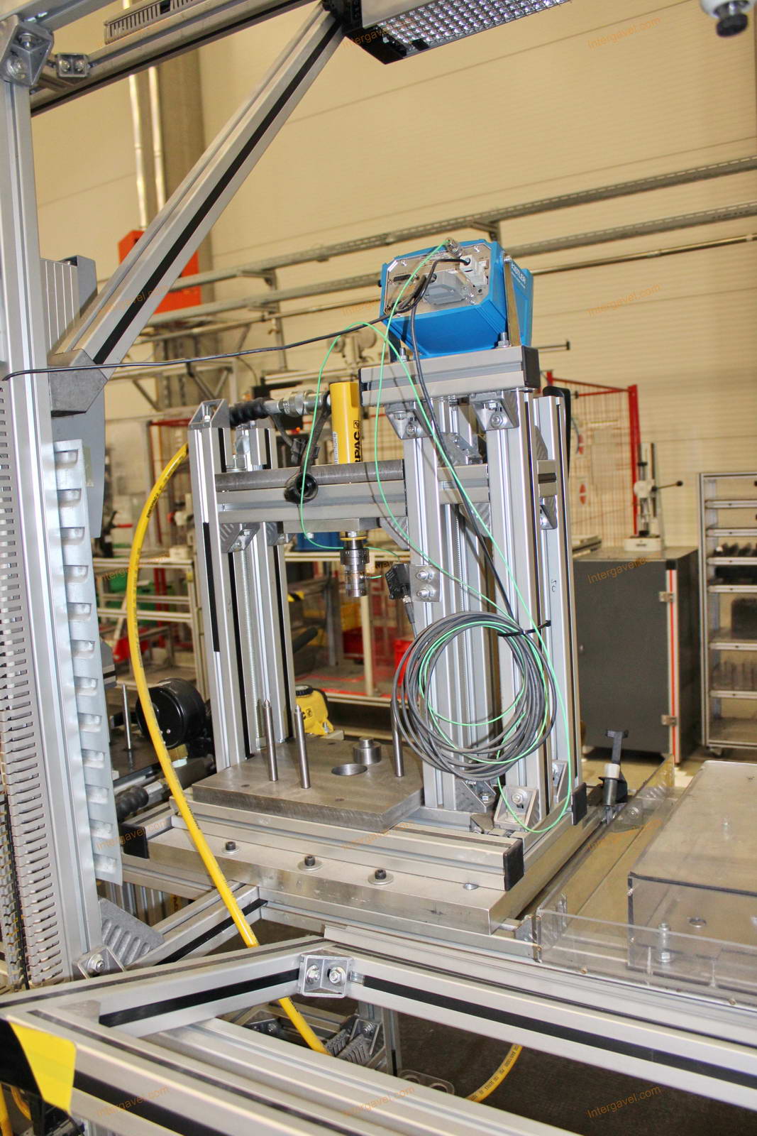 Szerelő munkahely 13