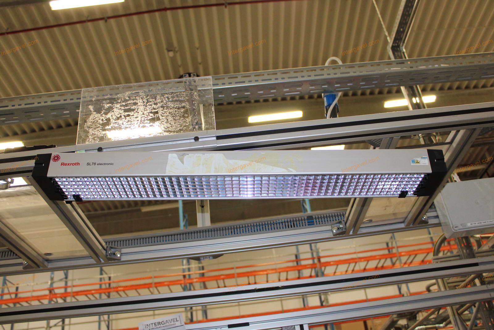 Szerelő munkahely 35