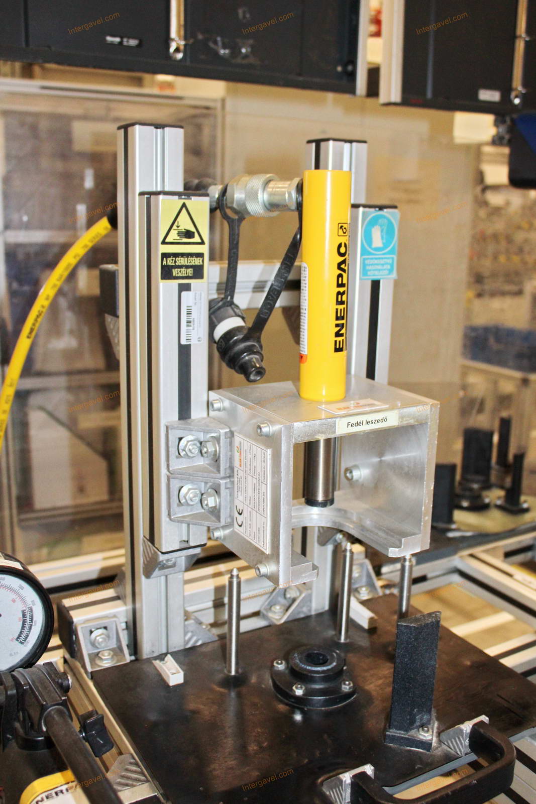 Szerelő munkahely 43